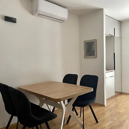 Gasthuis Elite - Free Parking Split